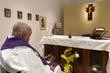 Une première photo du pape François depuis son hospitalisation diffusée par le Vatican