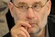 L’écrivain russe Boris Akounine, en exil, condamné à de la prison par contumace