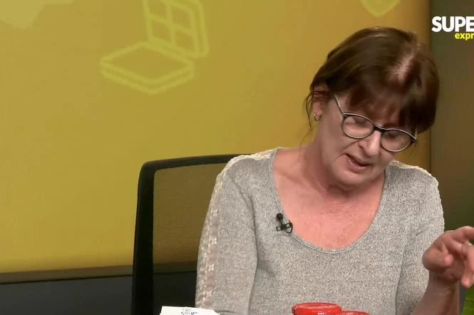 Tańczące z promocjami Podkład, w którym zakochaly się Polki. Wtapia blask w skórę i wygładza zmarszczki
