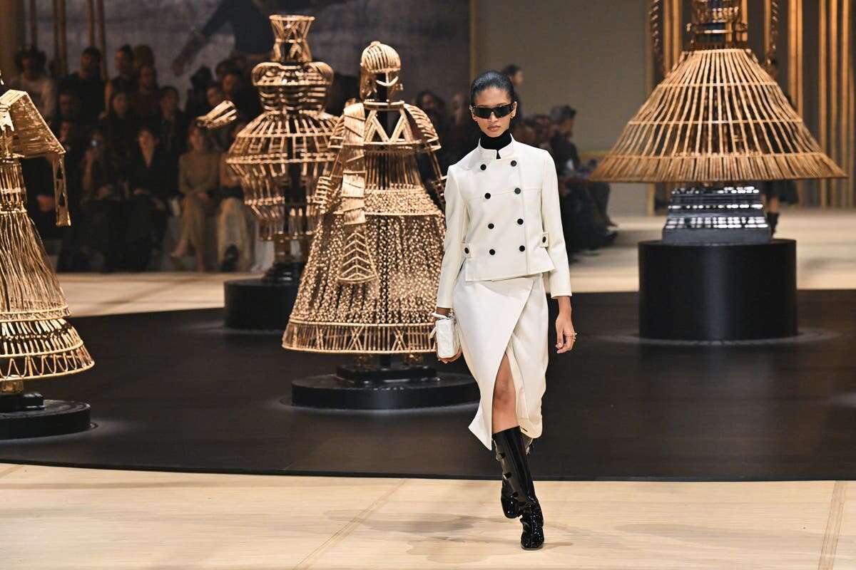 Dior swings back in time for a modish renaissance in Paris