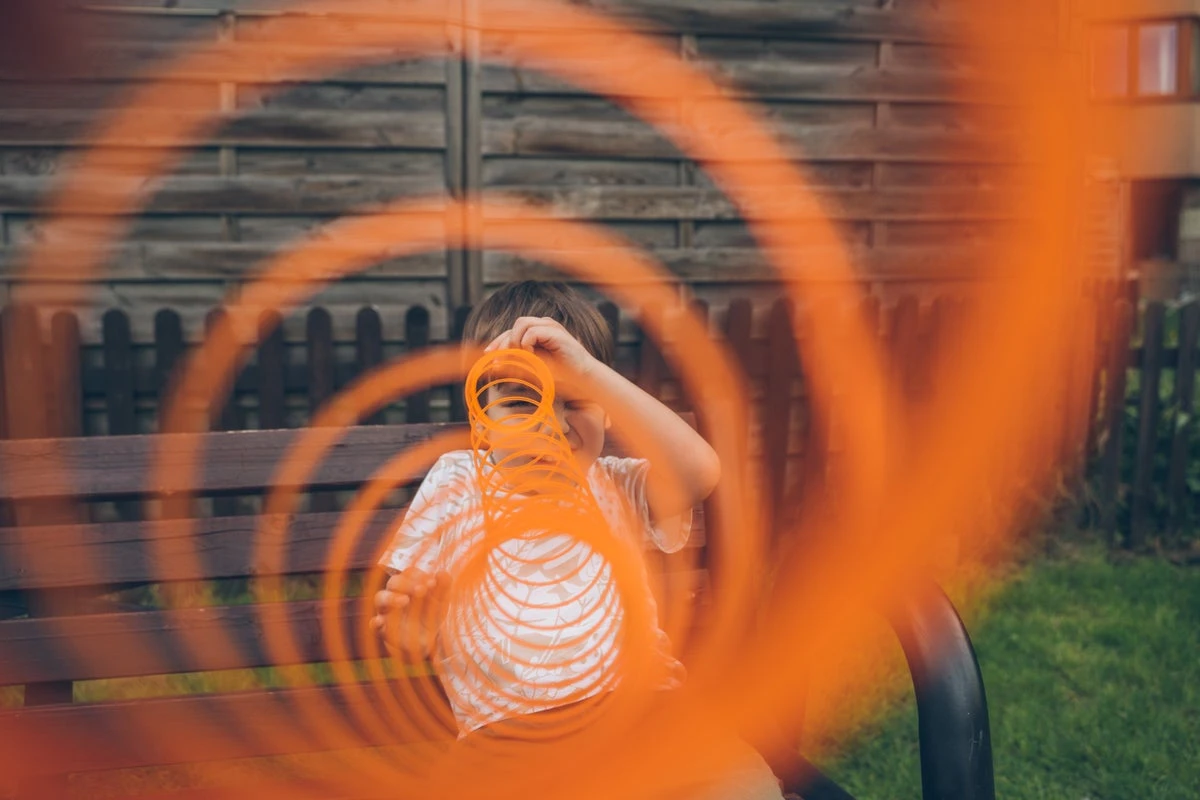 A face-swapping illusion can unlock childhood memories