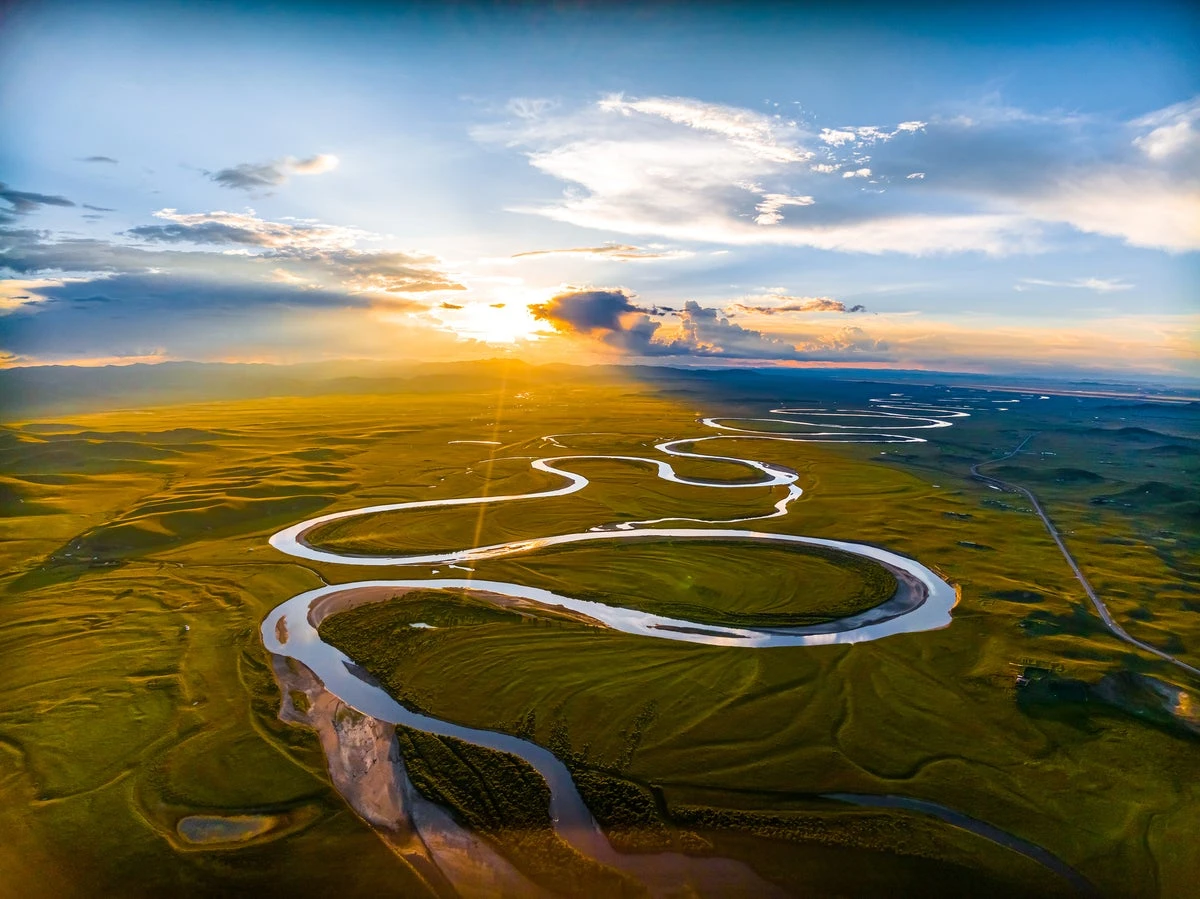 China’s Yangtze River has been ‘pirating’ water from the Yellow River for more than a million years, scientists reveal