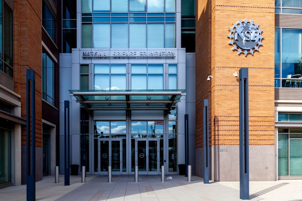 Top U.S. science funder slows research grants to universities