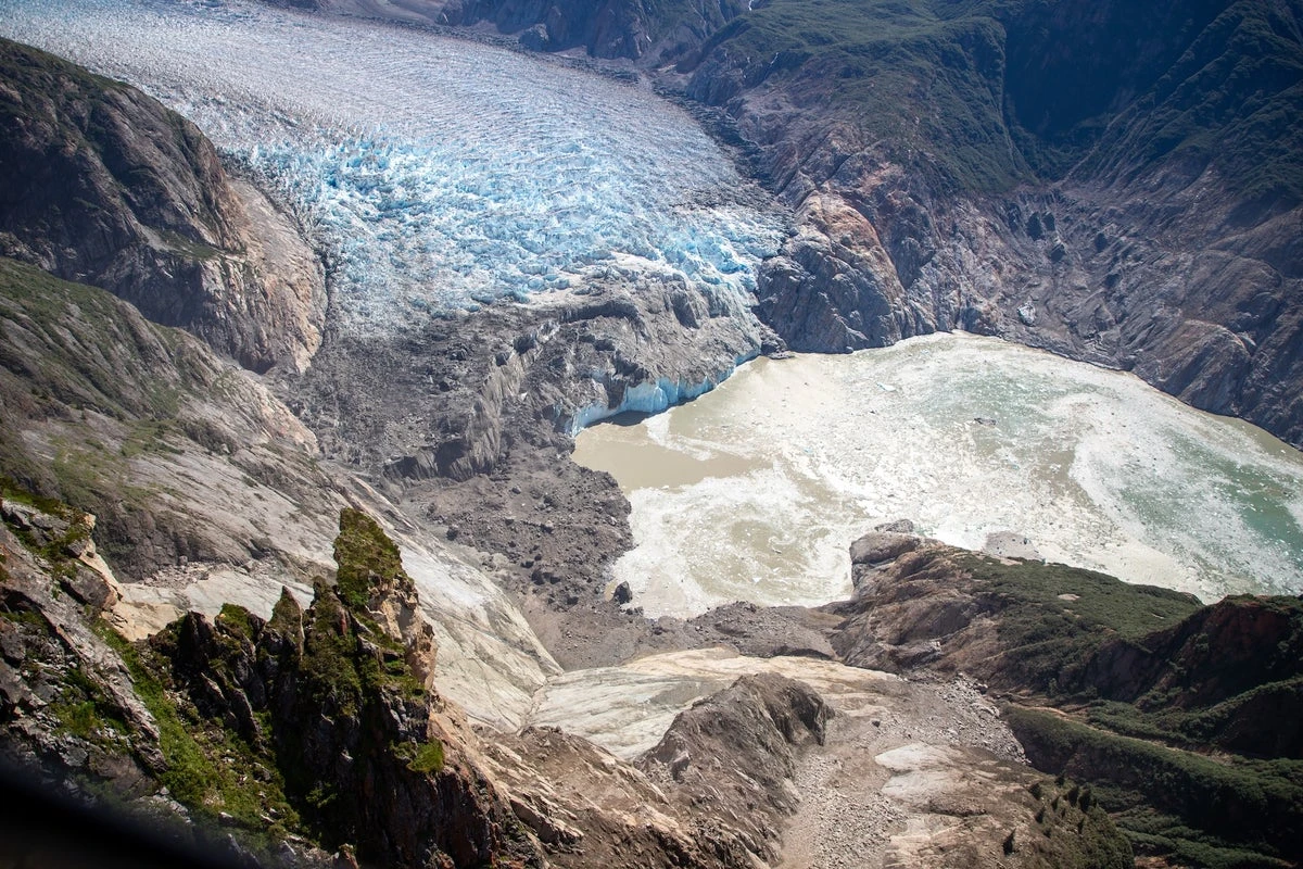 A 1,500-foot tsunami took scientists by surprise. Now we know why it happened