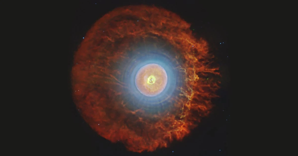 New JWST images reveal cosmic question marks and buckyballs in a planetary nebula