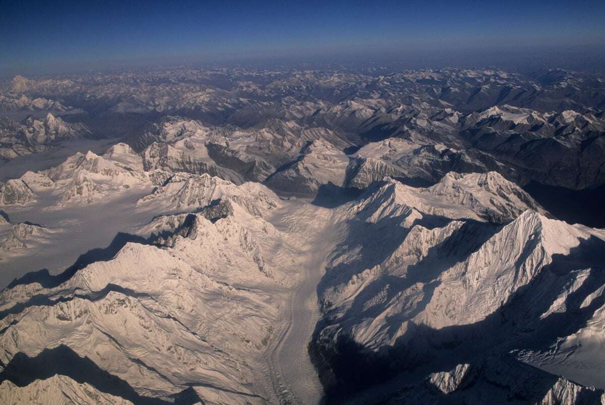 Ancient Viruses Preserved in Glaciers Show Adaptation to Climate Change