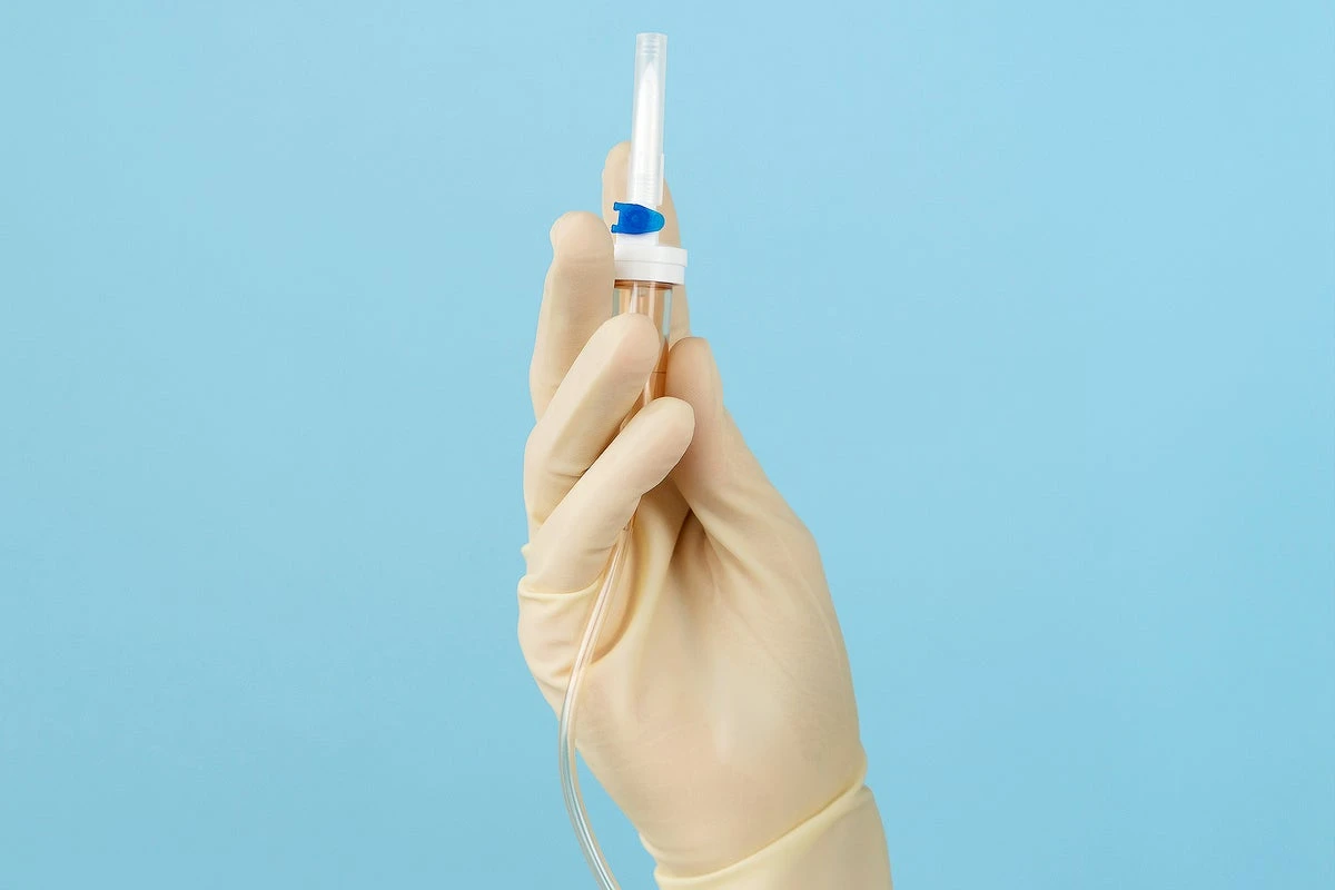 AI-Optimized Catheter Design Could Prevent Urinary Tract Infections without Drugs
