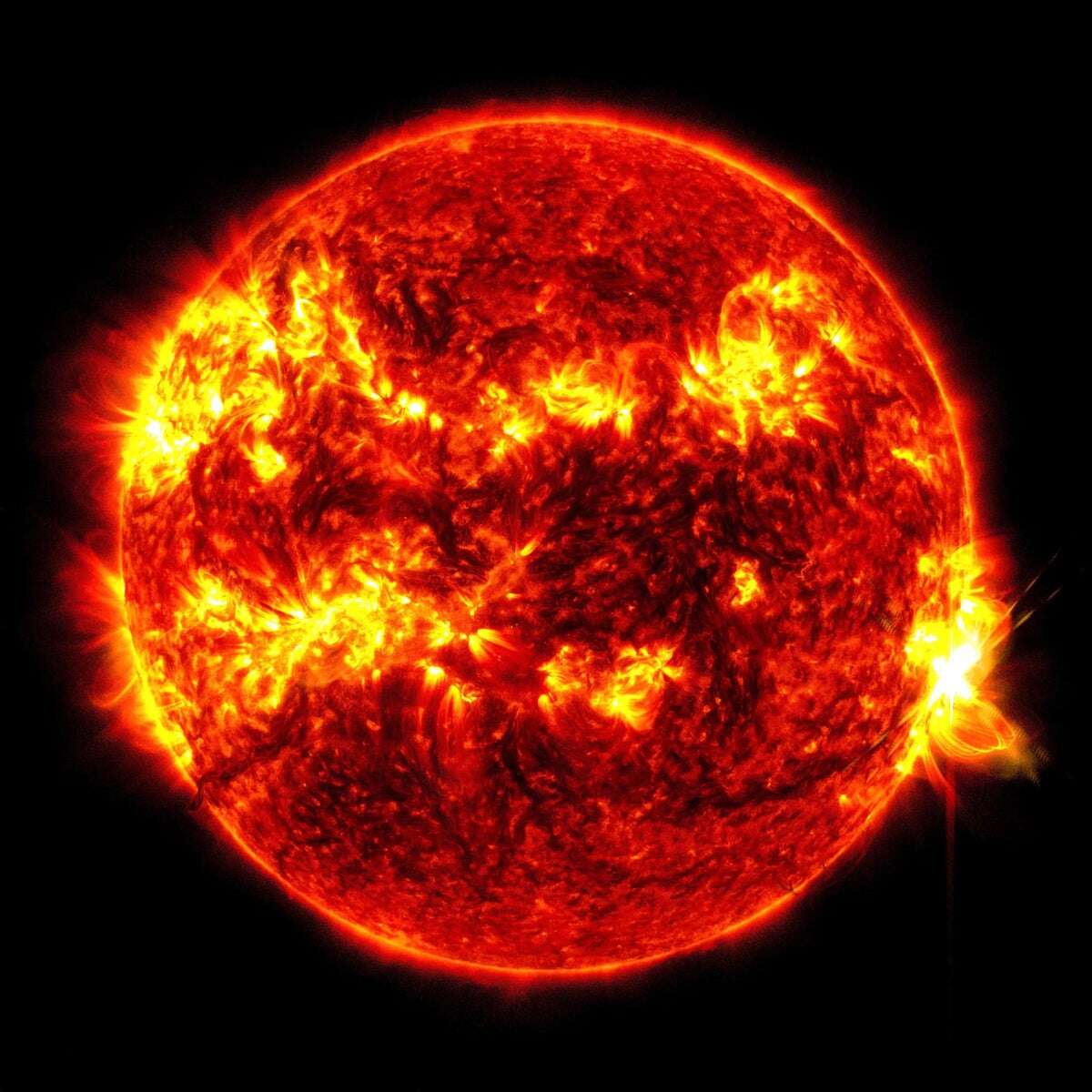 Sun Erupts with Largest Flare of This Solar Cycle, but Auroras Unlikely to Follow