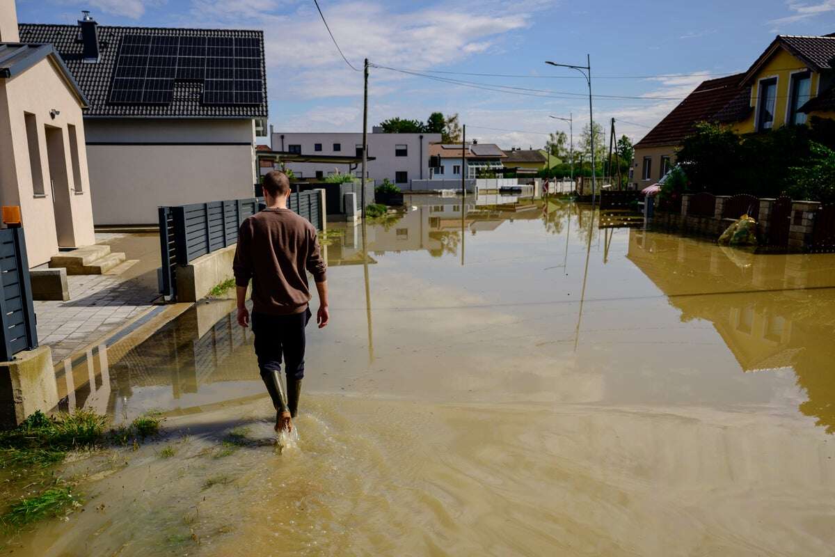 Record-Breaking Rainfall in Carolinas and Europe Explained