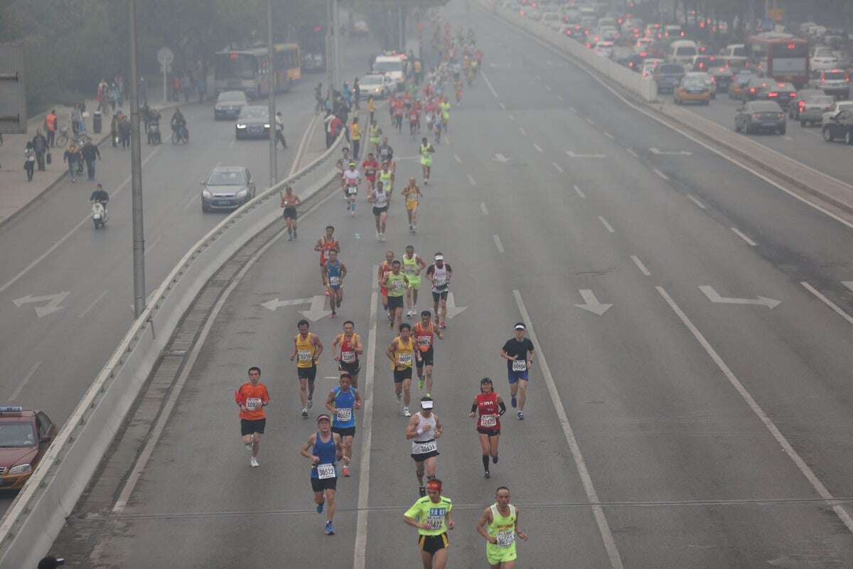 How Bad Air Quality Slows Down Marathon Runners