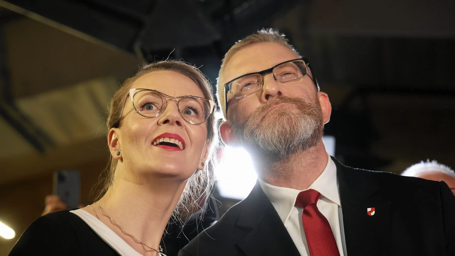 Jest 12 lat młodsza. Braun poznał żonę w pracy. 
