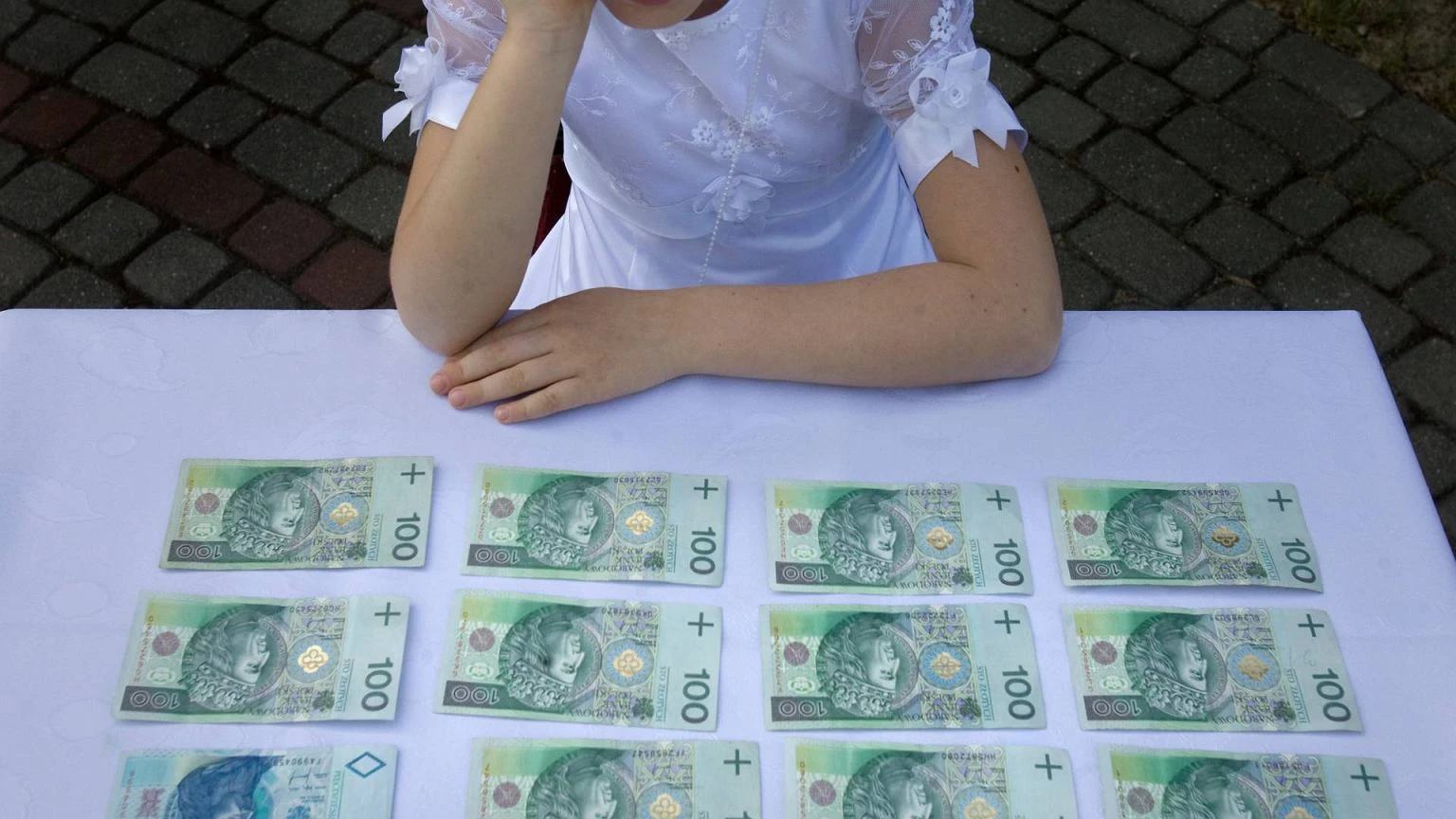Co się stało z pieniędzmi z komunii? Są jak El Dorado. 