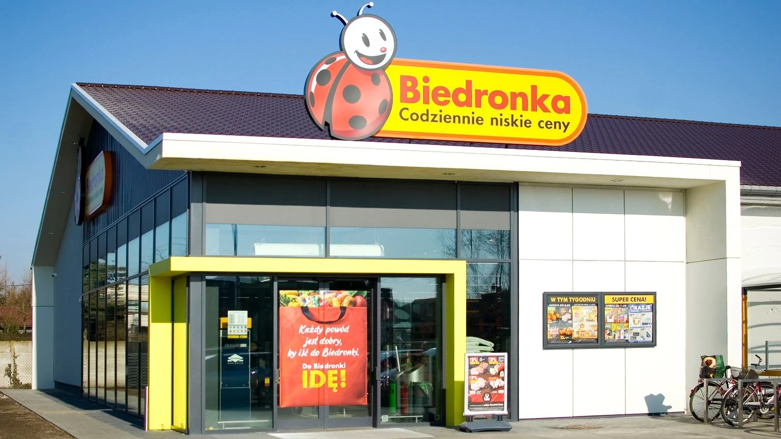 Tylko do jutra - Biedronka przecenia kultowego air fryera aĹź o 55%. Co na to Lidl?
