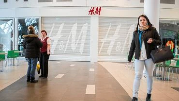 H&M zamknie setki sklepw. Firma stawia na sprzeda internetow
