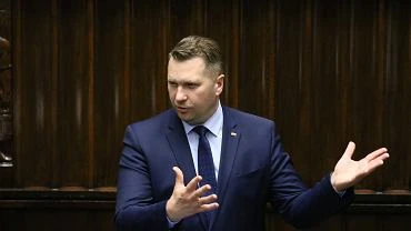 Przemysław Czarnek zapowiedział, że rząd wesprze badania nad polską szczepionką przeciw COVID-19
