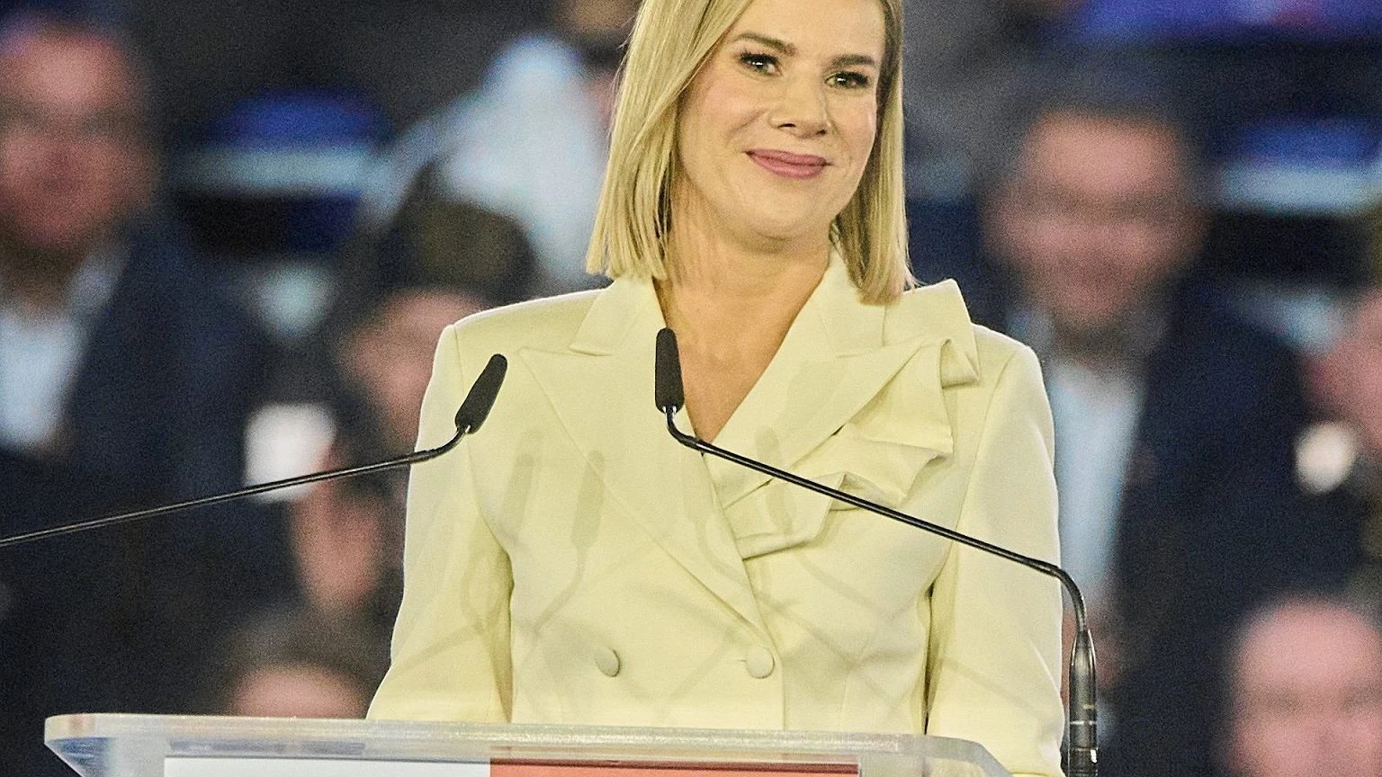 MÄĹź na prezydenta, a Marta Nawrocka na emeryturÄ? Rzecznik ujawnia. Ma dwa wyjĹcia
