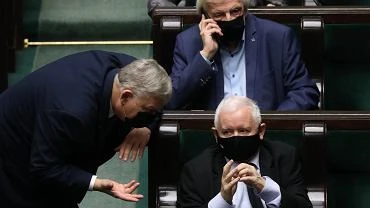 PiS znw chce przeforsowa wysze pensje. Co czwarty czonek rzdu ma dosta stuprocentow podwyk