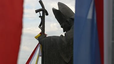 Wochy. Z katedry skradziono relikwi Jana Pawa II. Jest dochodzenie