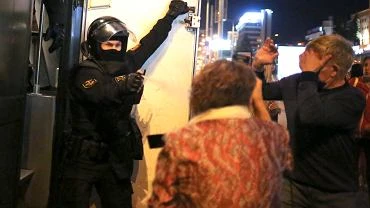 Biaoru. Protesty po sekretnym zaprzysieniu ukaszenki. Co najmniej 200 osb w aresztach, ranni