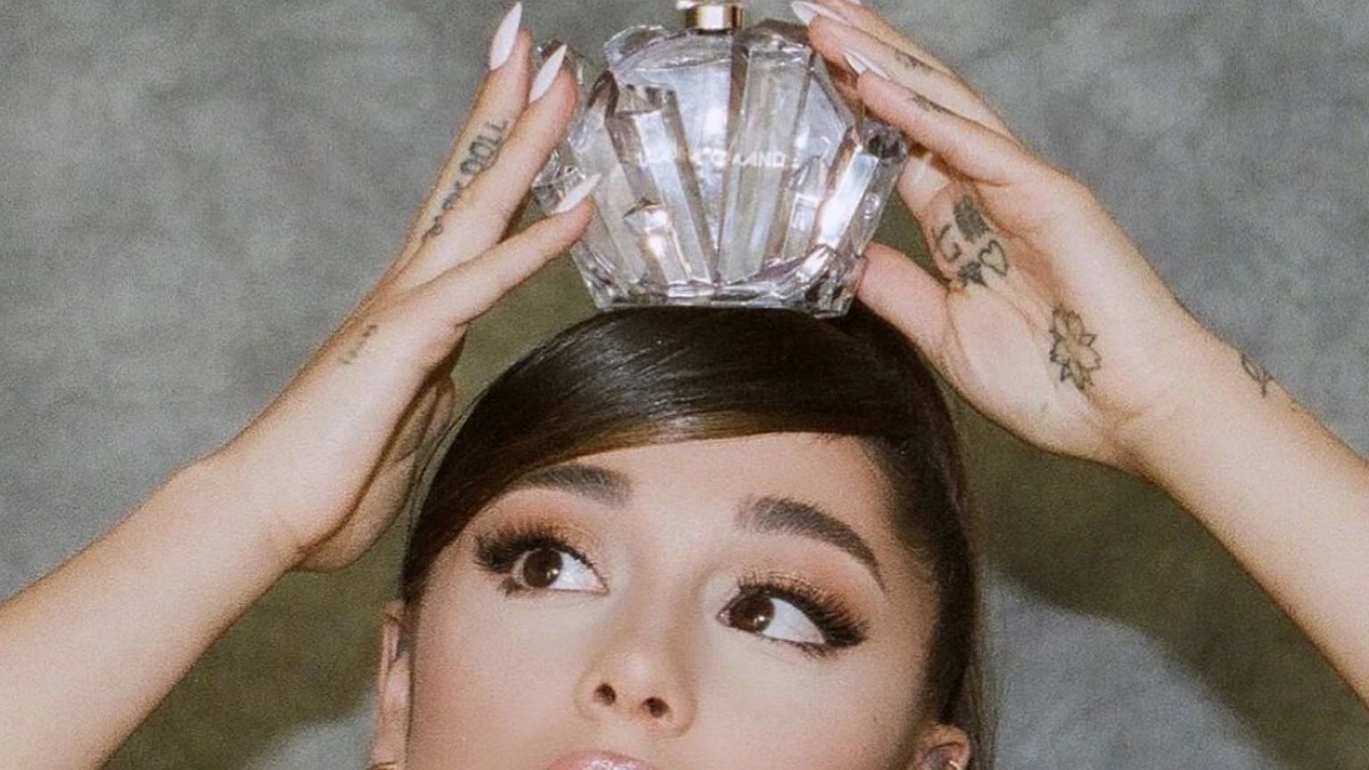 Kultowe perfumy w atrakcyjnych cenach! Na promocji m.in. Ariana Grande i Burberry