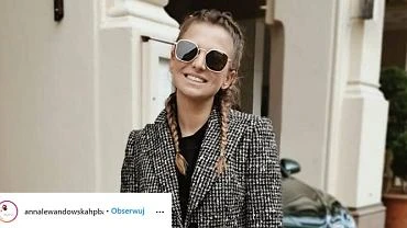 Anna Lewandowska w modnej stylizacji na jesie. Uwag zwraca nietypowa torebka