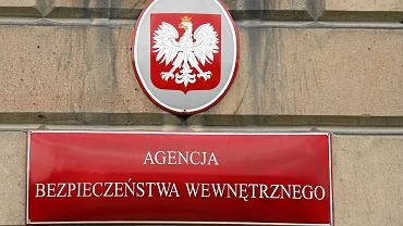 ABW zaliczyo wpadk. W przetargu na dostawc energii wycieky adresy tajnych placwek