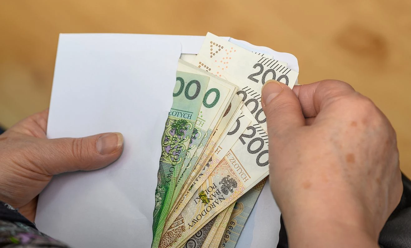 Zastrzyk gotówki od ZUS-u od razu po świętach. Tych seniorów czeka podwójny przelew