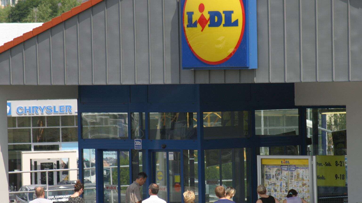 Lidl już nie chowa ich po magazynach. Kup dwa, a trzeci dostaniesz za darmo. A co w Biedronce?