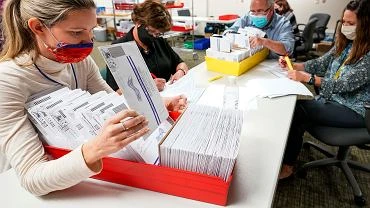 USA. Georgia zarzdza ponowne przeliczenie gosw. 