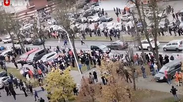Biaoru. Protesty po mierci Bandarenki. Milicja prbuje brutalnie rozpdza demonstrantw