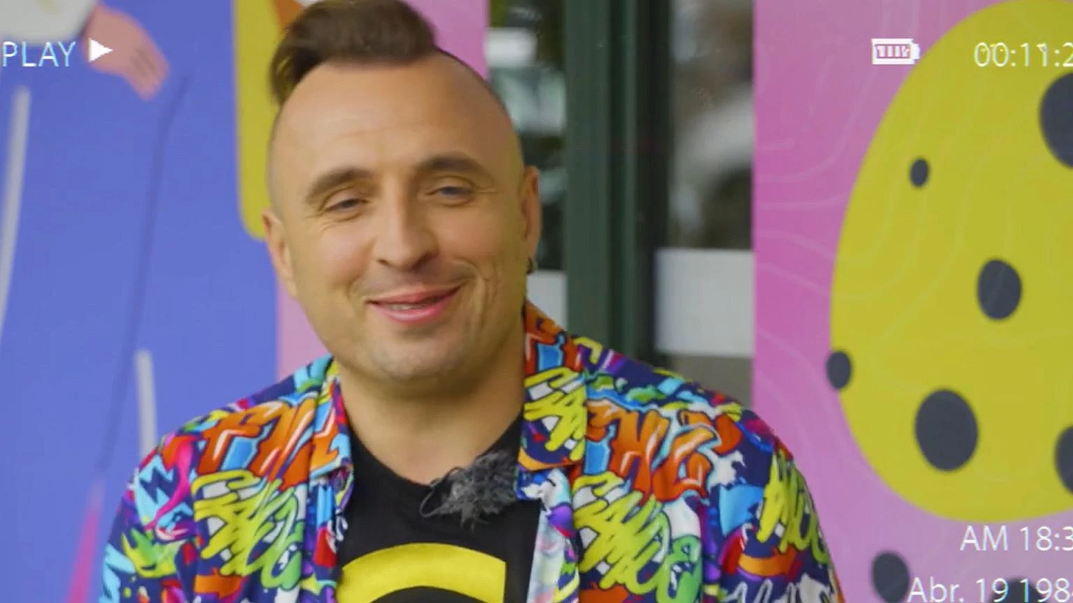 Czadoman zdejmuje uniform i przestaje byÄ gwiazdÄ. 