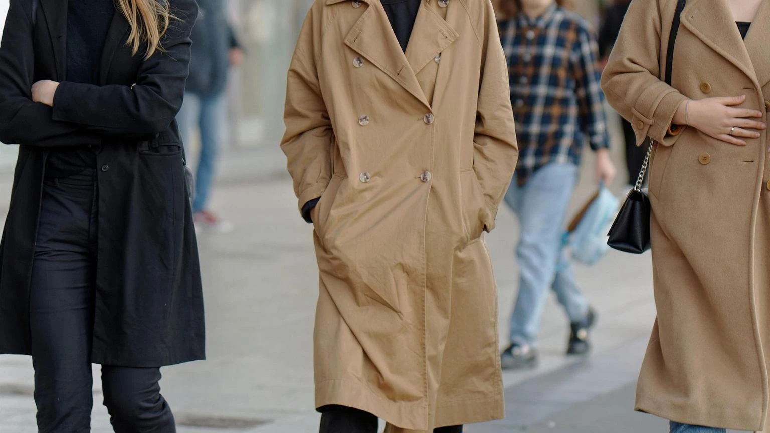 Ubierasz siÄ w te kolory? Psycholodzy mĂłwiÄ wprost. WpĹywajÄ na twoje szanse na sukces