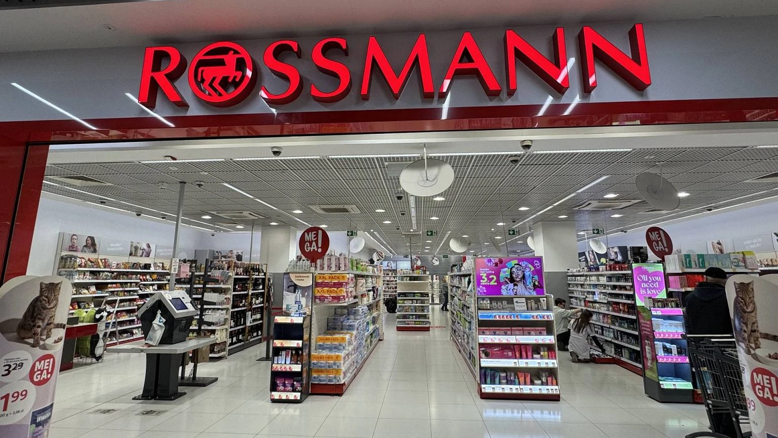 Rossmann ostrzega klientĂłw. Ten produkt moĹźe byÄ niebezpieczny. ZwrĂłÄ go jak najszybciej