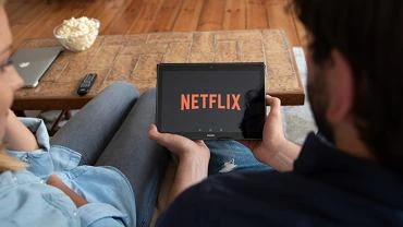 Netflix. Jakie nowoci pojawi si w padzierniku 2020? Lista premier filmw i seriali