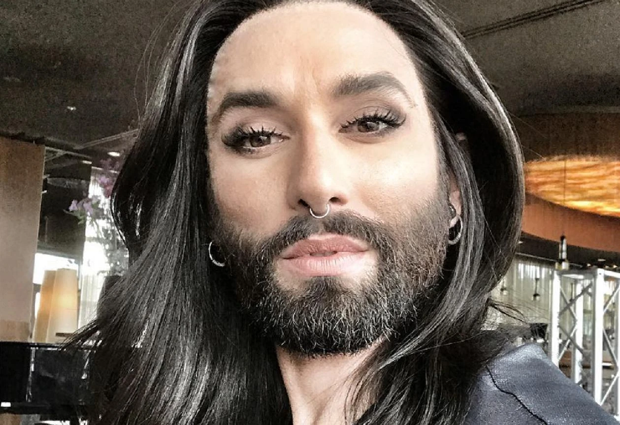 Z Eurowizji zna ją cały świat. Tak wygląda Conchita Wurst bez peruki i makijażu