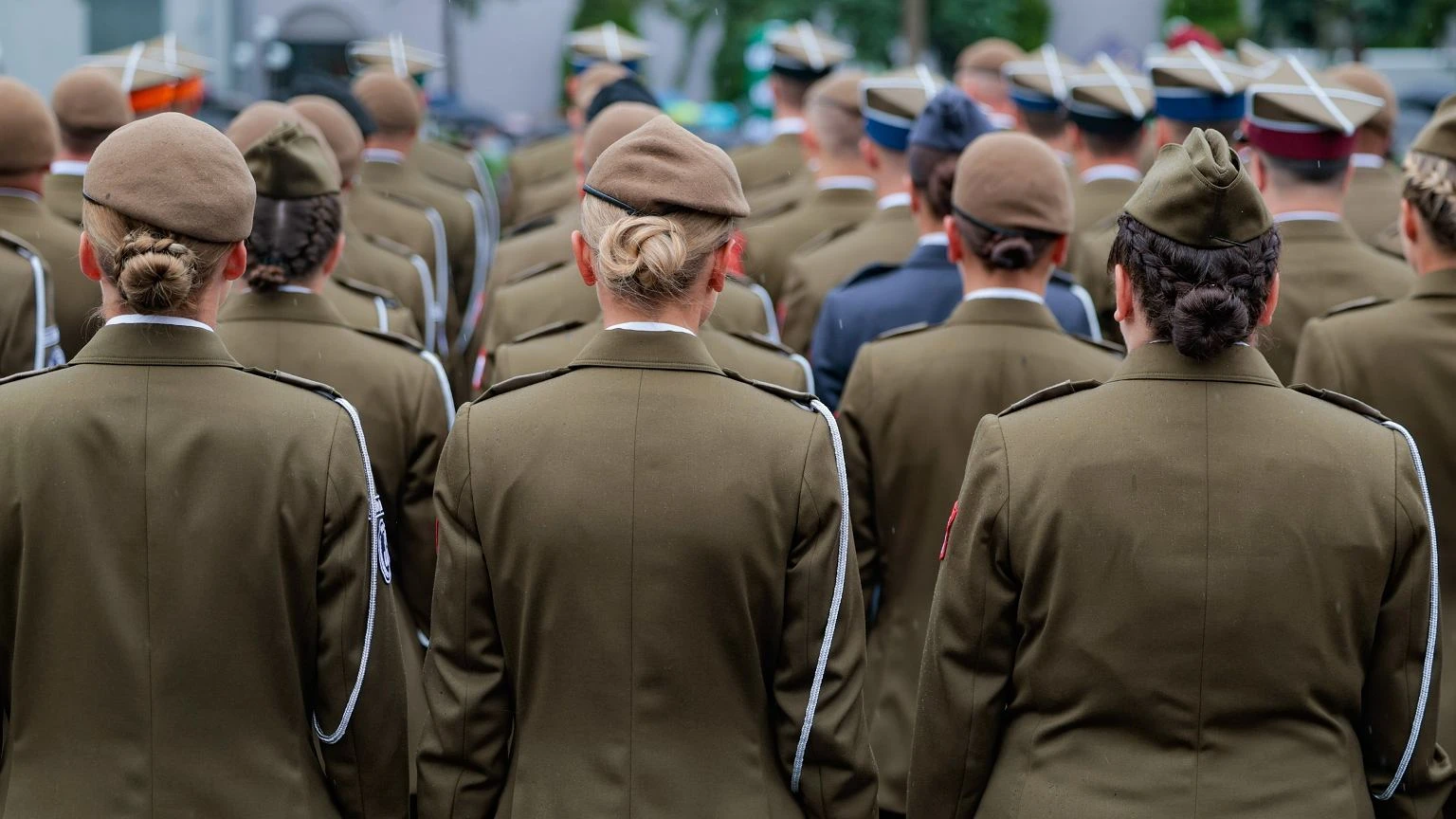 Te kobiety dostanÄ wezwanie do wojska w 2026. Nie przyjdziesz na komisjÄ? 5 tys. zĹ kary