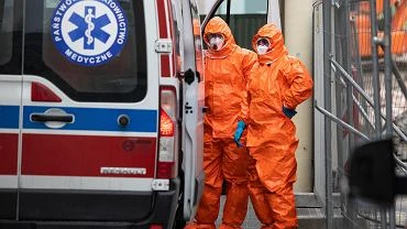 Koronawirus. Eksperci PAN apeluj o przestrzeganie obostrze. 