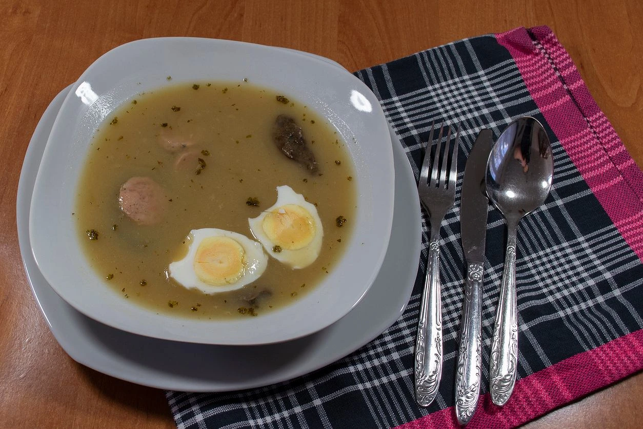 Czy barszcz biały i żurek to to samo? Babcia zrobiła mi test smaku. Byłam w szoku