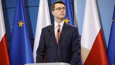 Piotr Mller o lockdownie: Rzd nie chce takich obostrze jak na wiosn. Niestety nasze apele nie s wystarczajce