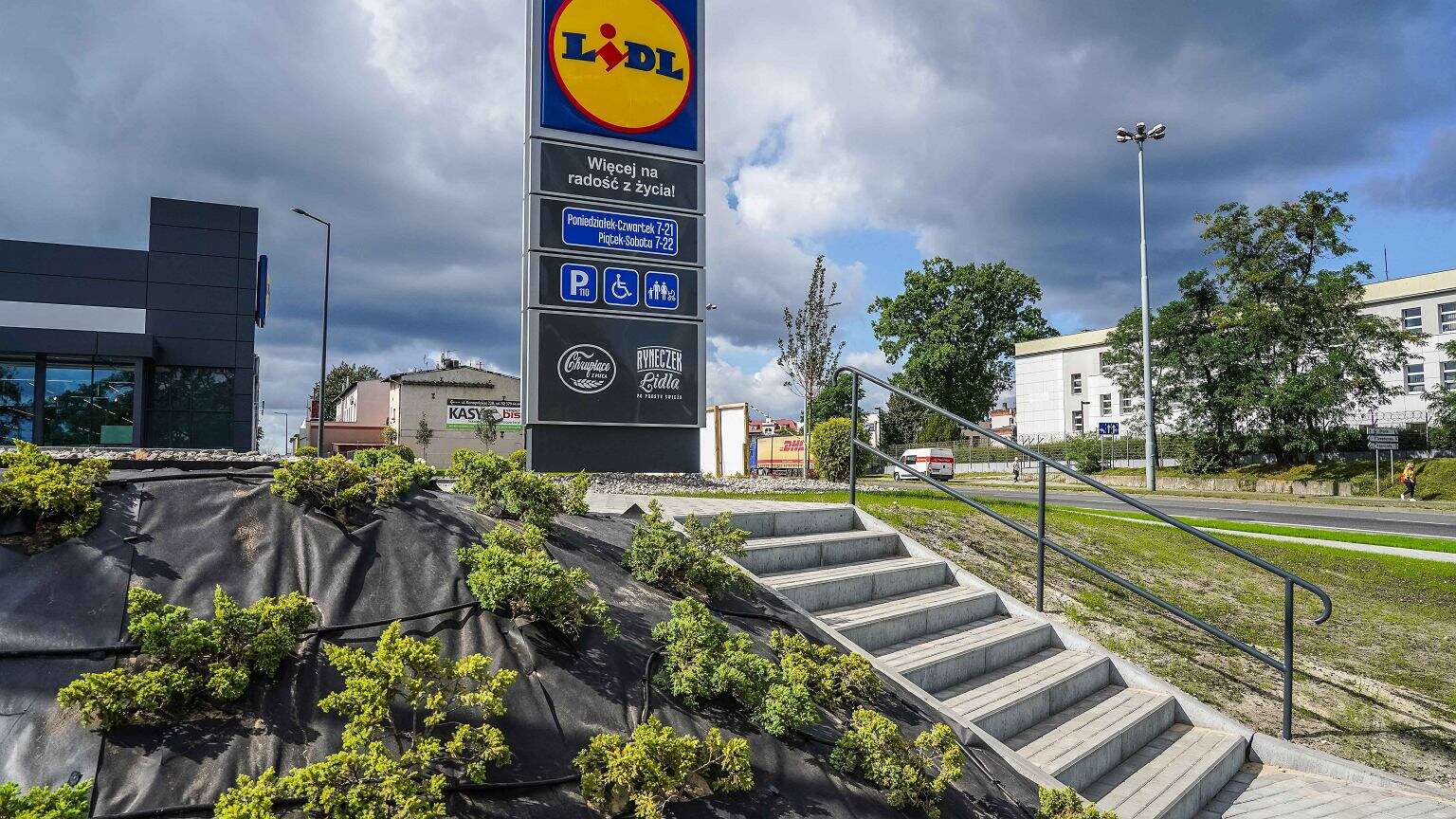 Zmiany w regulaminie Lidla. Nowa opcja dla kierowców. Będzie też szybciej przy kasie