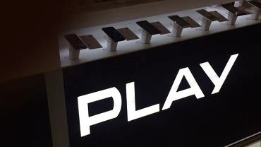 Francuski telkom lliad kupuje 100 proc. akcji Play. Jest zgoda zarzdu sieci