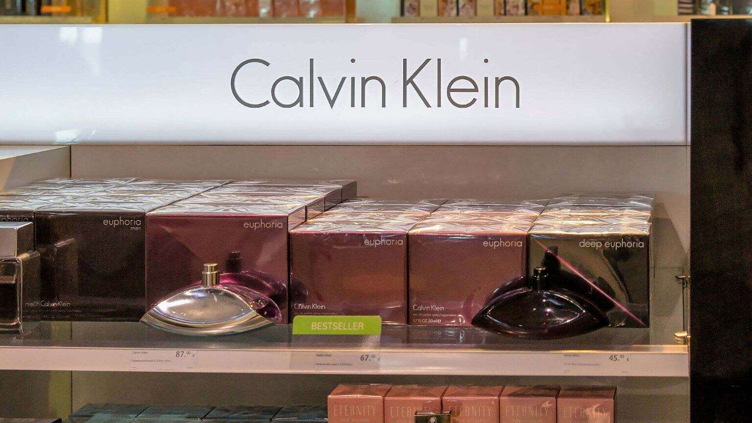 Perfumy Calvin Klein Euphoria za ułamek ceny w Hebe. To ulubiony zapach wielu kobiet. A w Rossmannie?