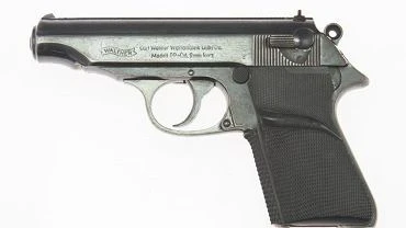 Pistolet Jamesa Bonda sprzedany za ponad wier miliona dolarw. Korzysta z niego Sean Connery