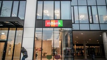 mBank wyrazi wsparcie dla Strajku Kobiet. Kuriozalna reakcja posanki PiS