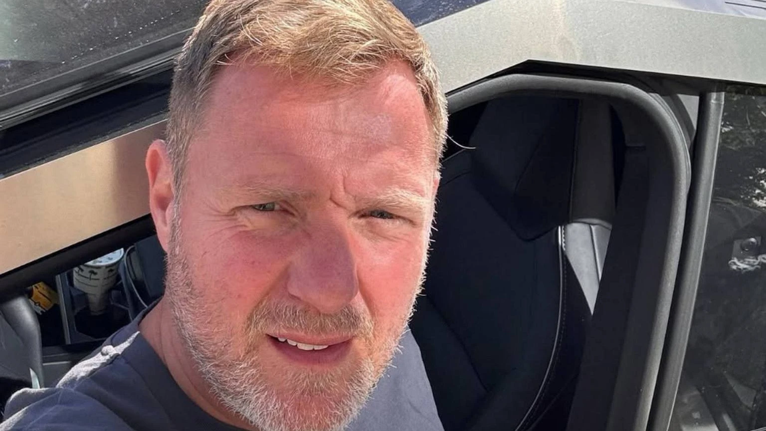 Jako 15-latek byĹ bezdomny. Teraz jest milionerem. Ma jednÄ radÄ. 