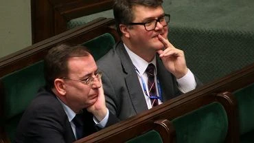 BI: Czowiek Kamiskiego odchodzi z KNF. 
