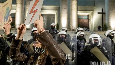 Protesty po wyroku TK. Policjanci: Nie jestemy zbrojnym ramieniem rzdu. Zostawcie nas w spokoju