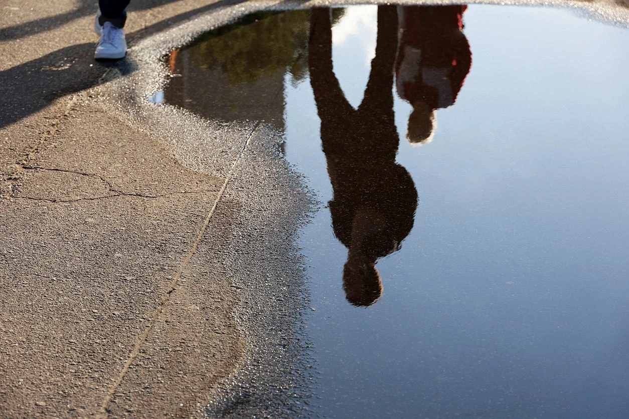 Jaką masz aurę? Ezoterycy są pewni. Ten kolor otacza osoby wyjątkowe