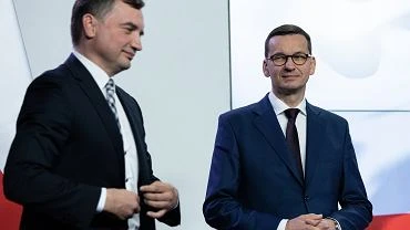 W co gra Ziobro? Komentarze: Perspektywa stopniowego opuszczania przez nasz kraj UE