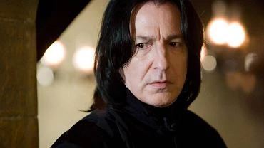 Alan Rickman - specjalista od czarnych charakterw. Najbardziej znany z roli, ktr by sfrustrowany [Lista filmw]